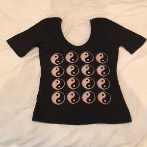 Urban outfitters halfmoon printed 3/4 sleeve shirt